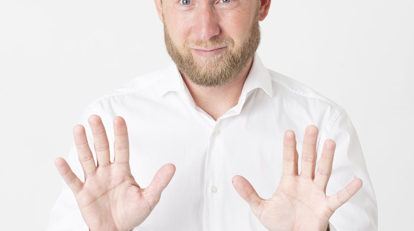 Raymond Mens met Lang leve Amerika op 20 september in Theater Ludens